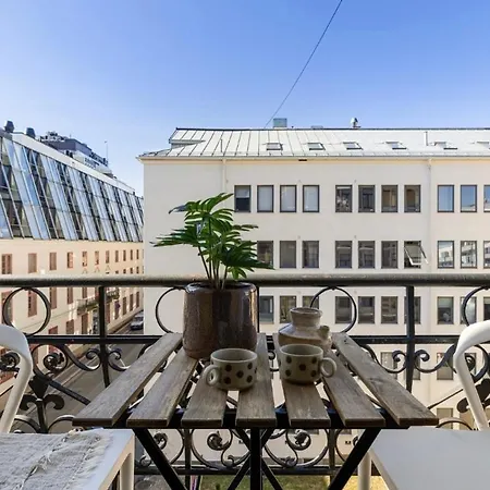 Experience From Its Very Center Daire Oslo